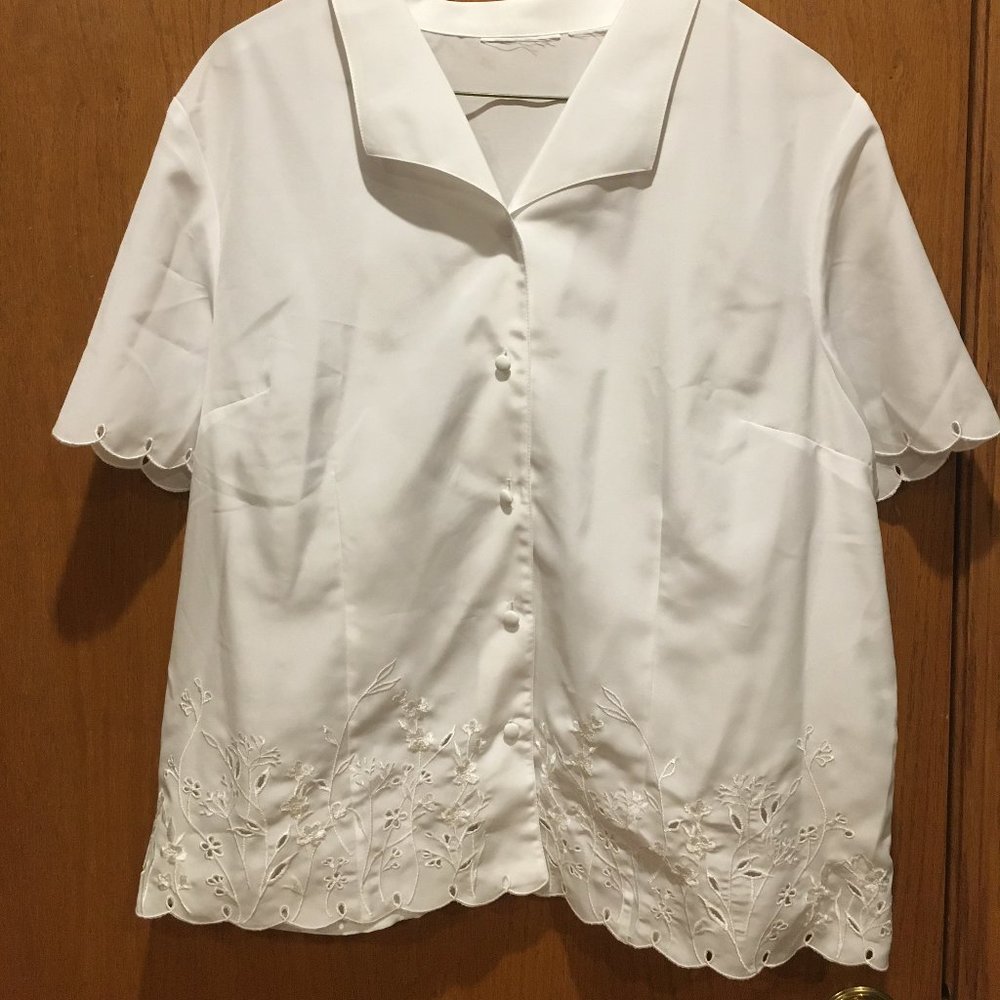 Gorgeous vintage embroidered top